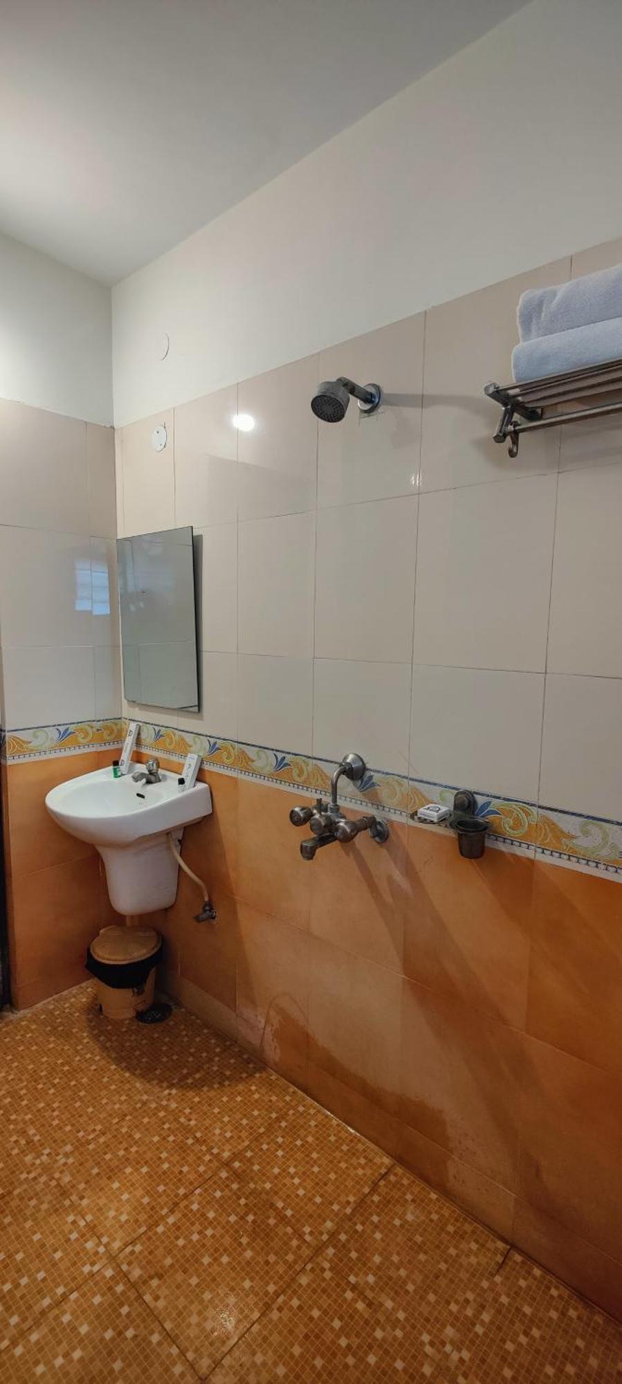 Hotel Krrish Inn - Ameerpet, حيدر أباد المظهر الخارجي الصورة